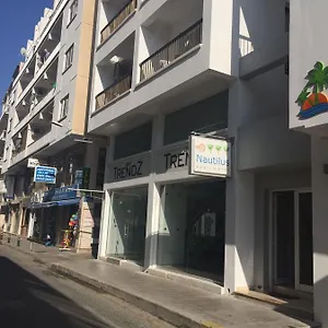 rezervați aici